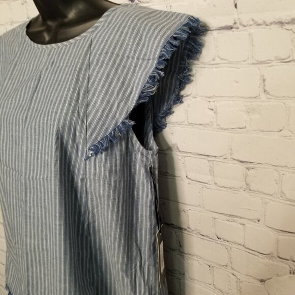 Doe  Rae flutter cap sleeve frayed edge top - Picture 9 of 9